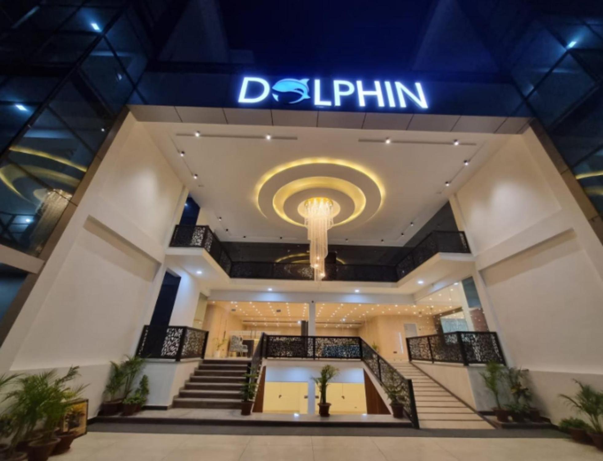 Dolphin Club Hotell Chinhat Exteriör bild